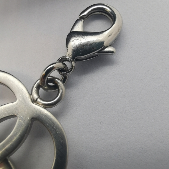 ❌SOLD❌100% authentic Chanel bracelet - Picture 3 of 8